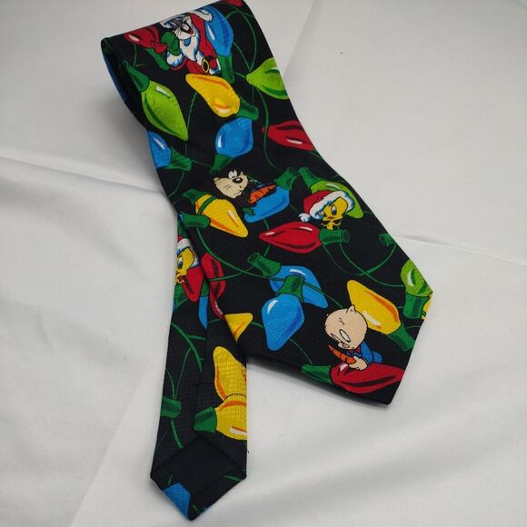 Looney Tunes Mania 100% Silk Christmas Taz Bugs Bunny Tweety Daffy Neck Tie - Picture 1 of 3